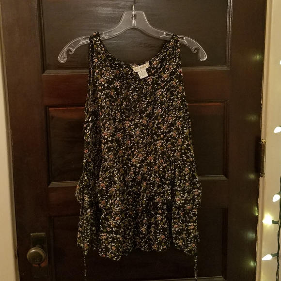 Sheer floral blouse - Picture 1 of 5